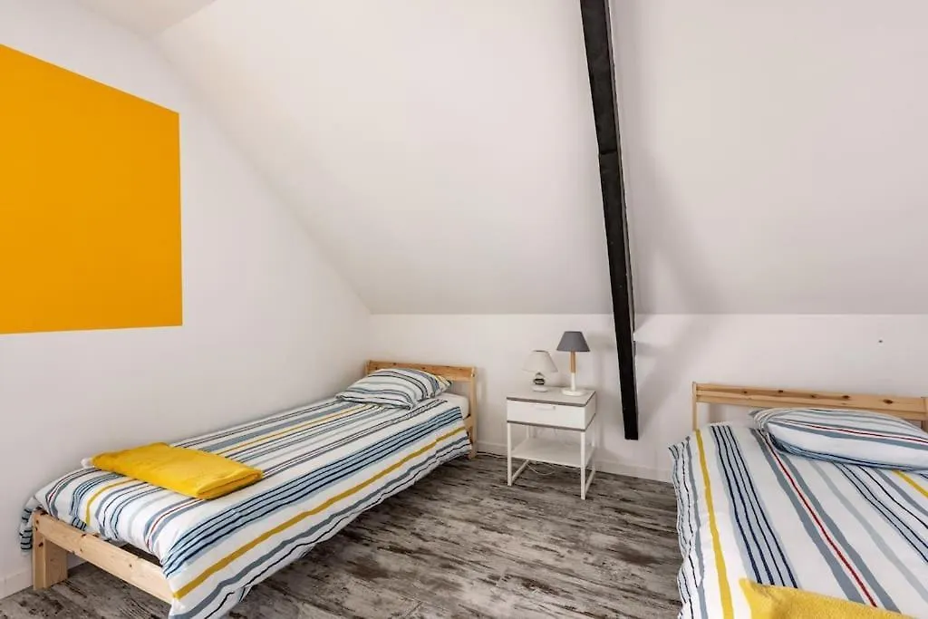 Holiday home Maison Tout Confort 10 Personnes - La Halte Bigoudene Gourinet