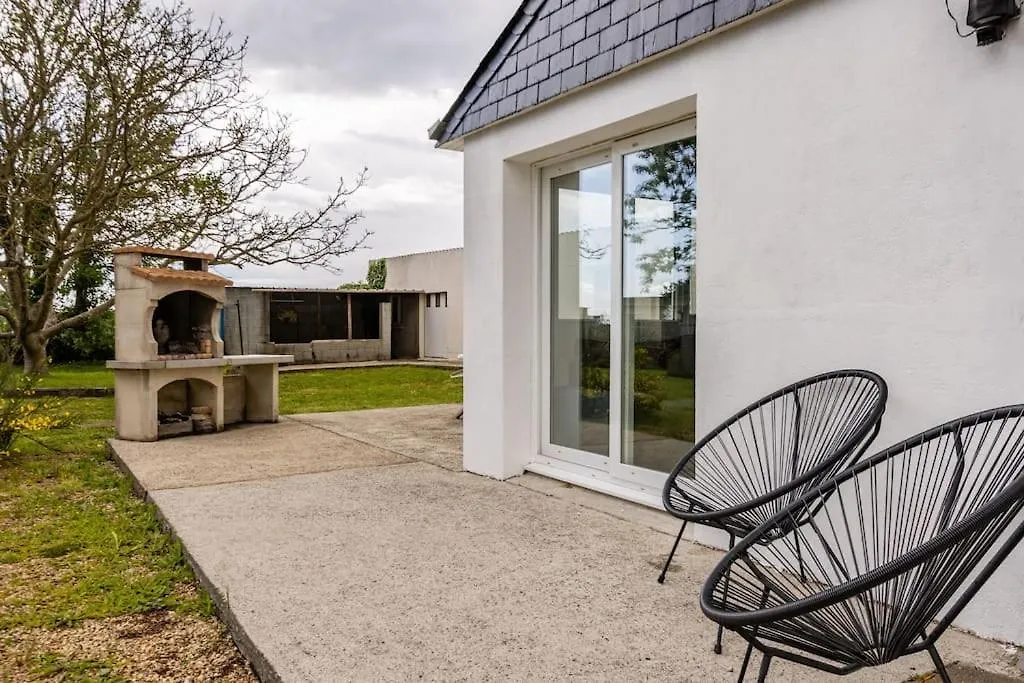 Holiday home Maison Tout Confort 10 Personnes - La Halte Bigoudene Gourinet France